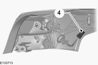 4. Desenchufe el conector.