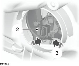 2. Desenchufe el conector.